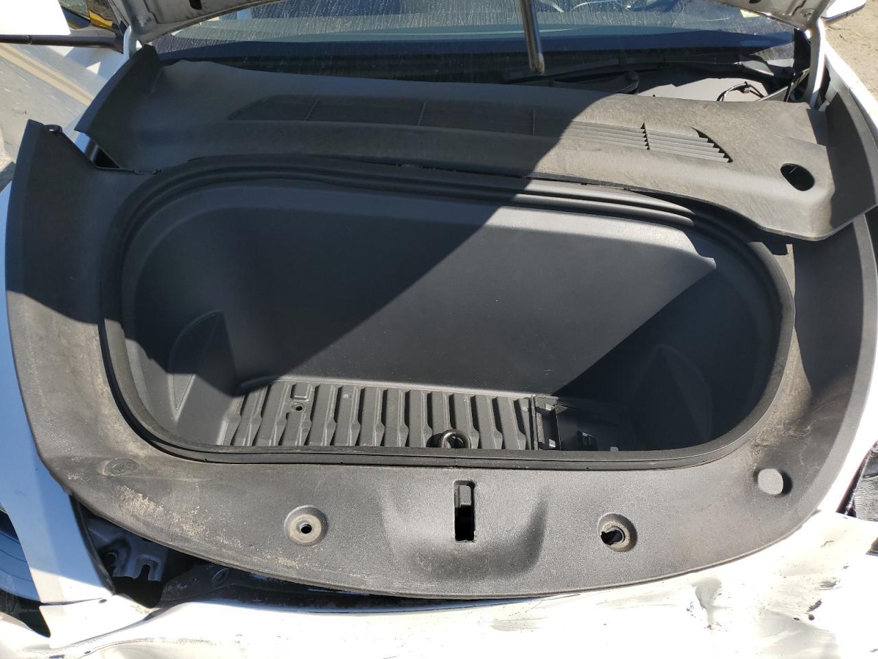 2022 TESLA MODEL Y  VIN:7SAYGAEE8NF358449