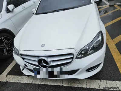 2015 Mercedes-Benz E 220 VIN: