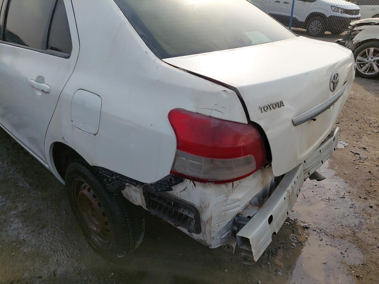 2008 TOYOTA YARIS VIN:JTDBW923881******