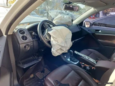 2015 Volkswagen Tiguan 630KMWVGZZZ5NZFW5 VIN:630KMWVGZZZ5NZFW5