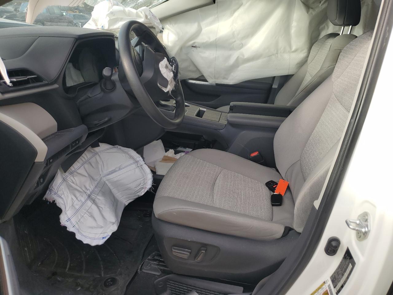 2023 TOYOTA SIENNA LE VIN:5TDBSKFC3PS098710