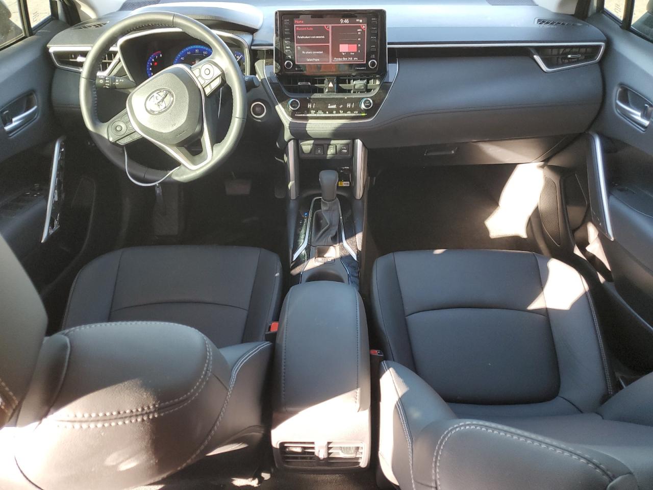 2022 TOYOTA COROLLA CROSS XLE VIN:7MUDAAAG3NV033813