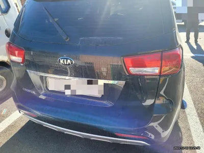 2016 Kia Carnival VIN: