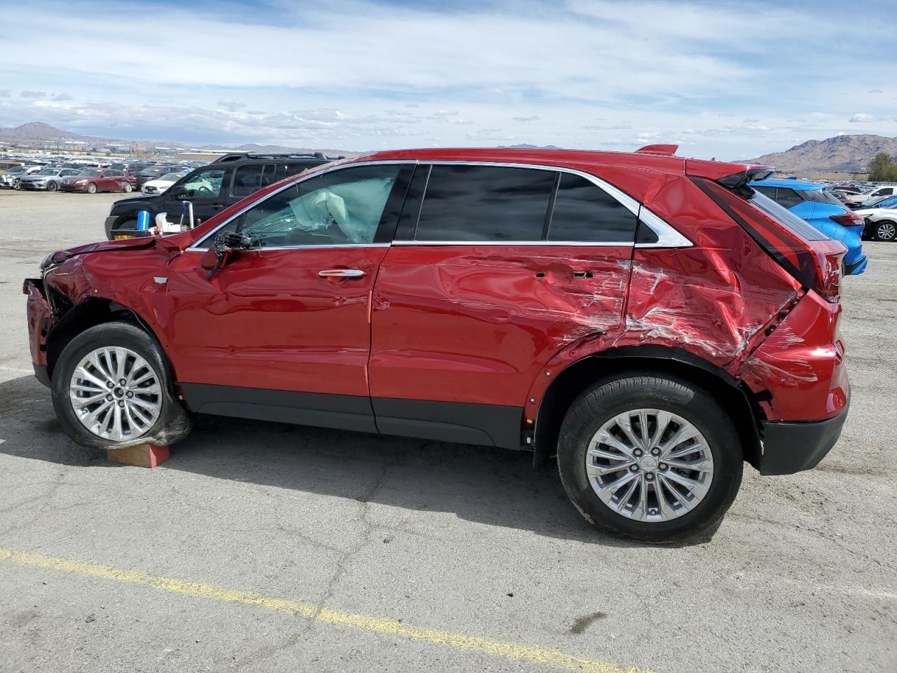 2024 CADILLAC XT4 LUXURY VIN:1GYAZAR47RF111817
