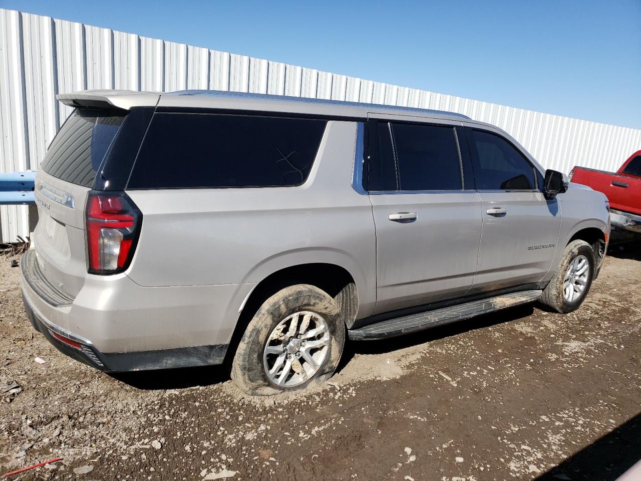 2022 CHEVROLET SUBURBAN K1500 LT VIN:1GNSKCKD8NR224311