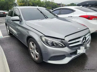 2015 Mercedes-Benz C 200 VIN: