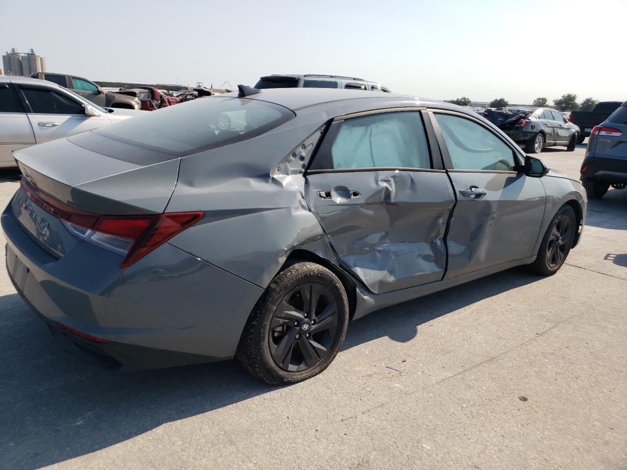 2022 HYUNDAI ELANTRA SEL VIN:KMHLM4AG7NU320996