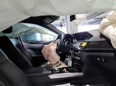 2015 Mercedes-Benz E 300 088KMWDDHF8BB8FB1 VIN:088KMWDDHF8BB8FB1