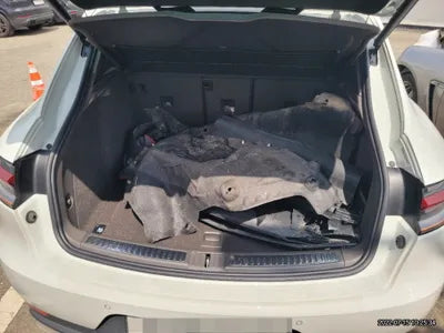 2019 Porsche Macan VIN: