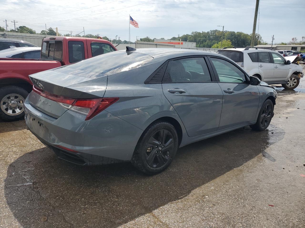 2022 HYUNDAI ELANTRA SEL VIN:KMHLM4AG8NU321400