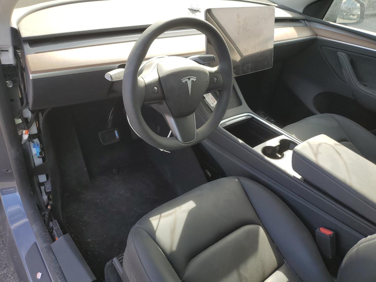 2023 TESLA MODEL Y  VIN:7SAYGDEE8PF912853