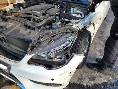 2015 Mercedes-Benz E 200 WDDKJ3EB4FF310049 VIN:WDDKJ3EB4FF310049