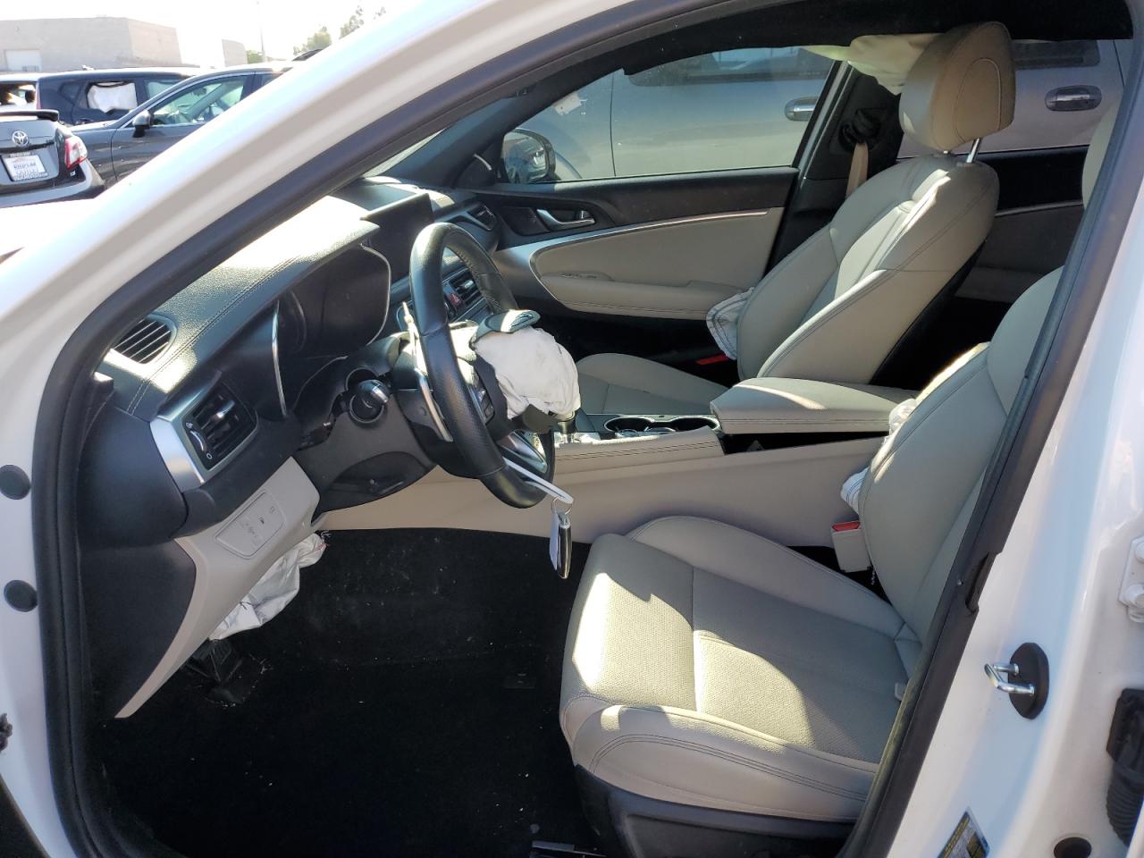 2022 GENESIS G70 BASE VIN:KMTG34TA9NU095077