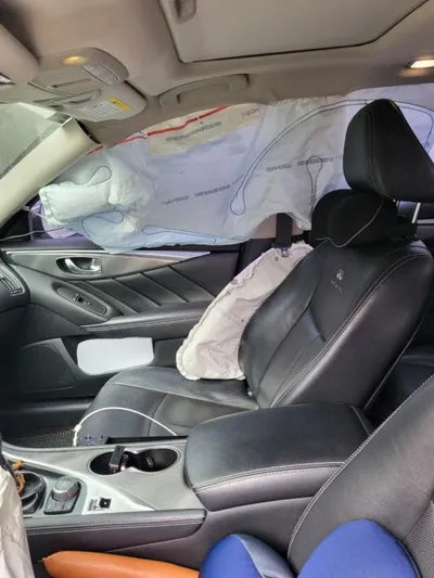 2015 Infiniti Q50 VIN: