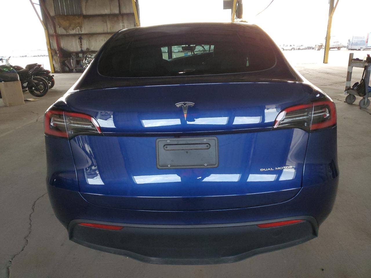2023 TESLA MODEL Y  VIN:7SAYGDEEXPA108809