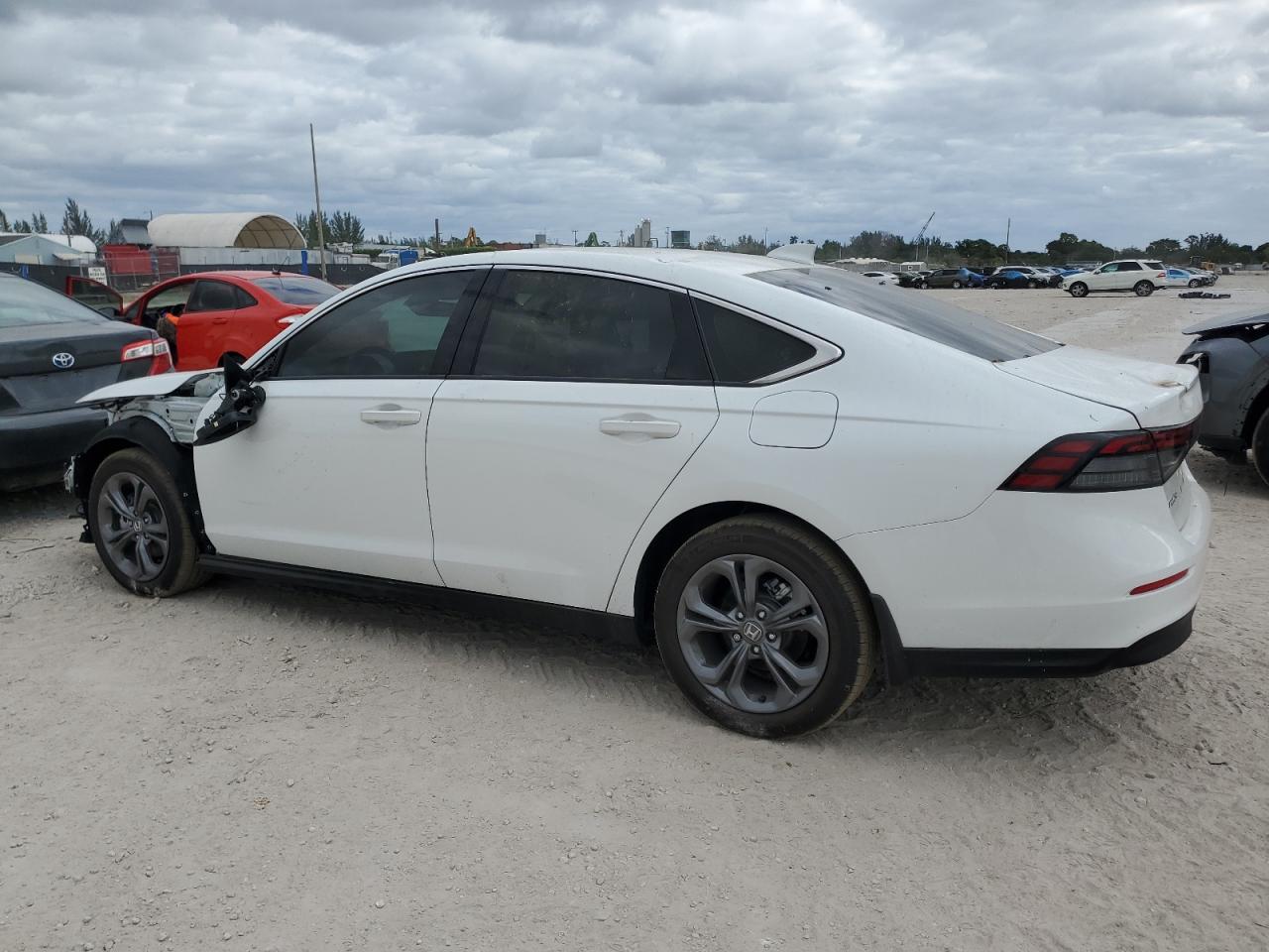 2024 HONDA ACCORD EX VIN:1HGCY1F35RA071832