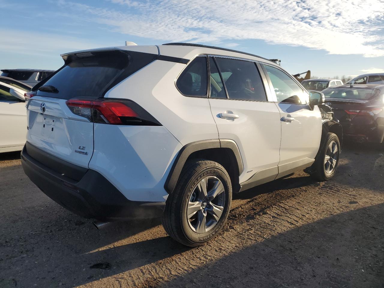 2024 TOYOTA RAV4 LE VIN:2T3MWRFV9RW211598