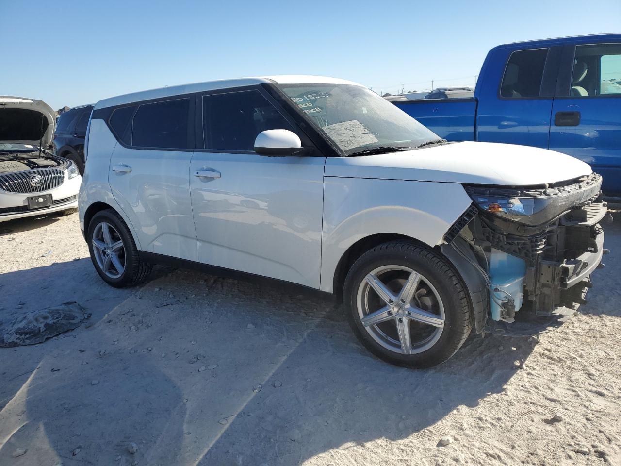2023 KIA SOUL EX VIN:KNDJ33AU4P7860130