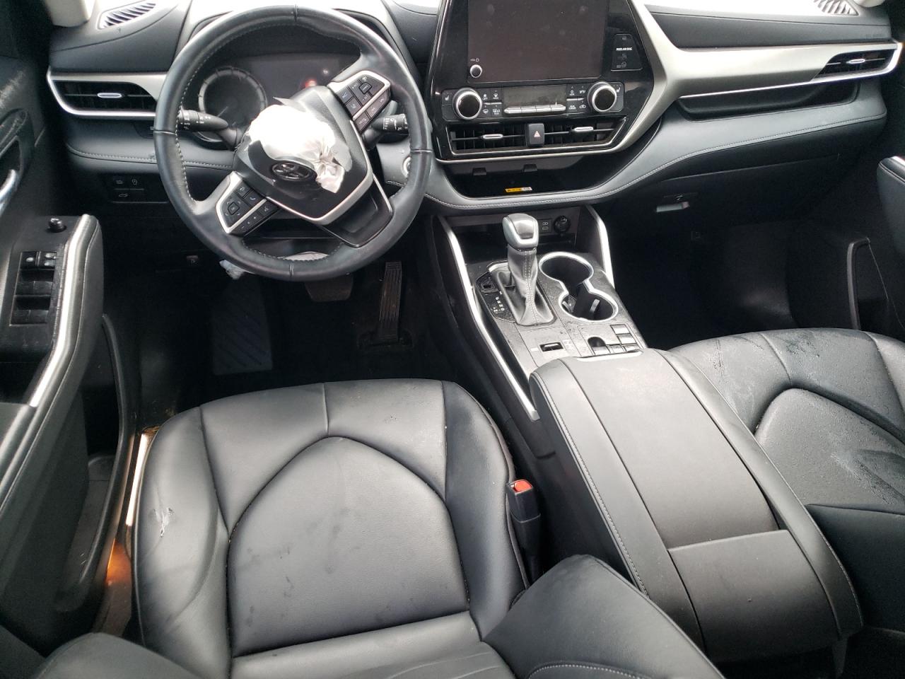 2024 TOYOTA HIGHLANDER LE VIN:5TDKDRAH6RS052135