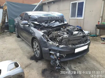 2016 Kia K5 KNAGU411BHA115123 VIN:KNAGU411BHA115123