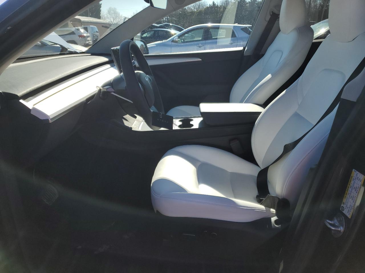 2023 TESLA MODEL Y  VIN:7SAYGDEE0PF884157