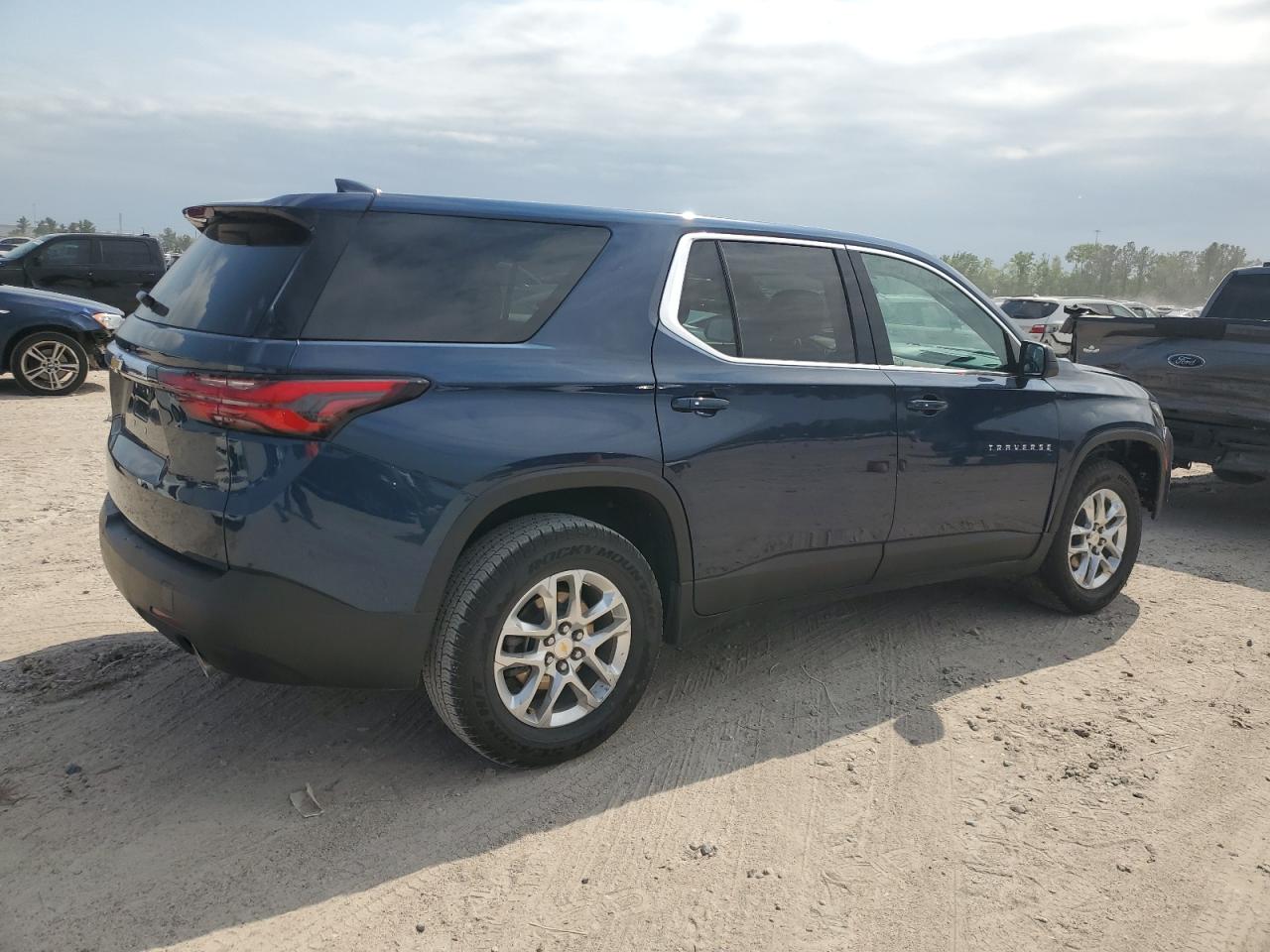 2022 CHEVROLET TRAVERSE LS VIN:1GNERFKW7NJ169151