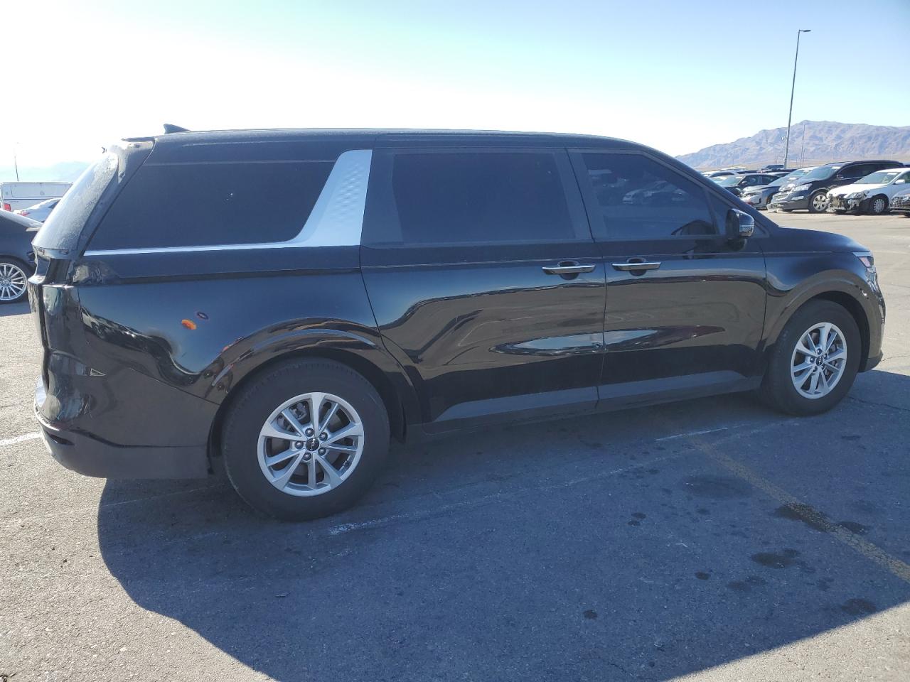 2022 KIA CARNIVAL LX VIN:KNDNB4H39N6158105