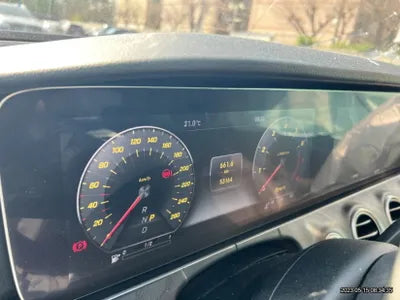 2019 Mercedes-Benz E 300 WDDZF4KB8KA576708 VIN:WDDZF4KB8KA576708