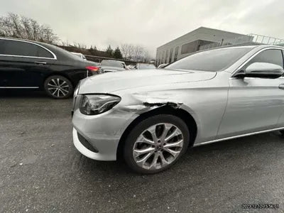 2017 Mercedes-Benz E 220 WDDZF0FB5HA254684 VIN:WDDZF0FB5HA254684