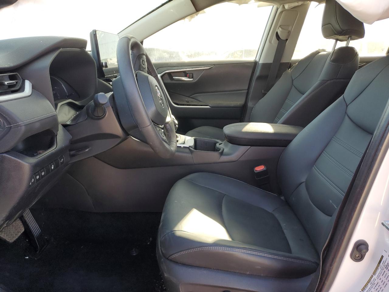 2024 TOYOTA RAV4 XLE PREMIUM VIN:2T3C1RFV8RW323593