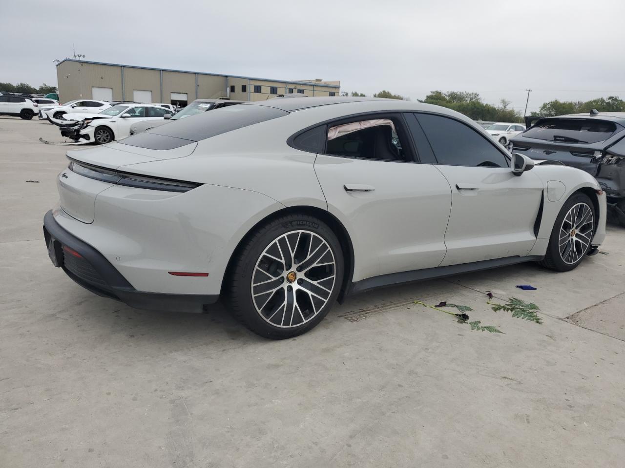 2022 PORSCHE TAYCAN  VIN:WP0AA2Y19NSA14634