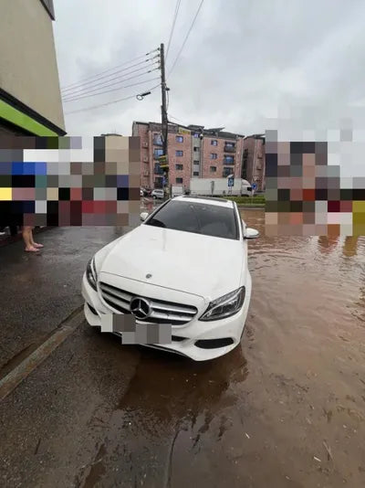 2017 Mercedes-Benz C 200 VIN: