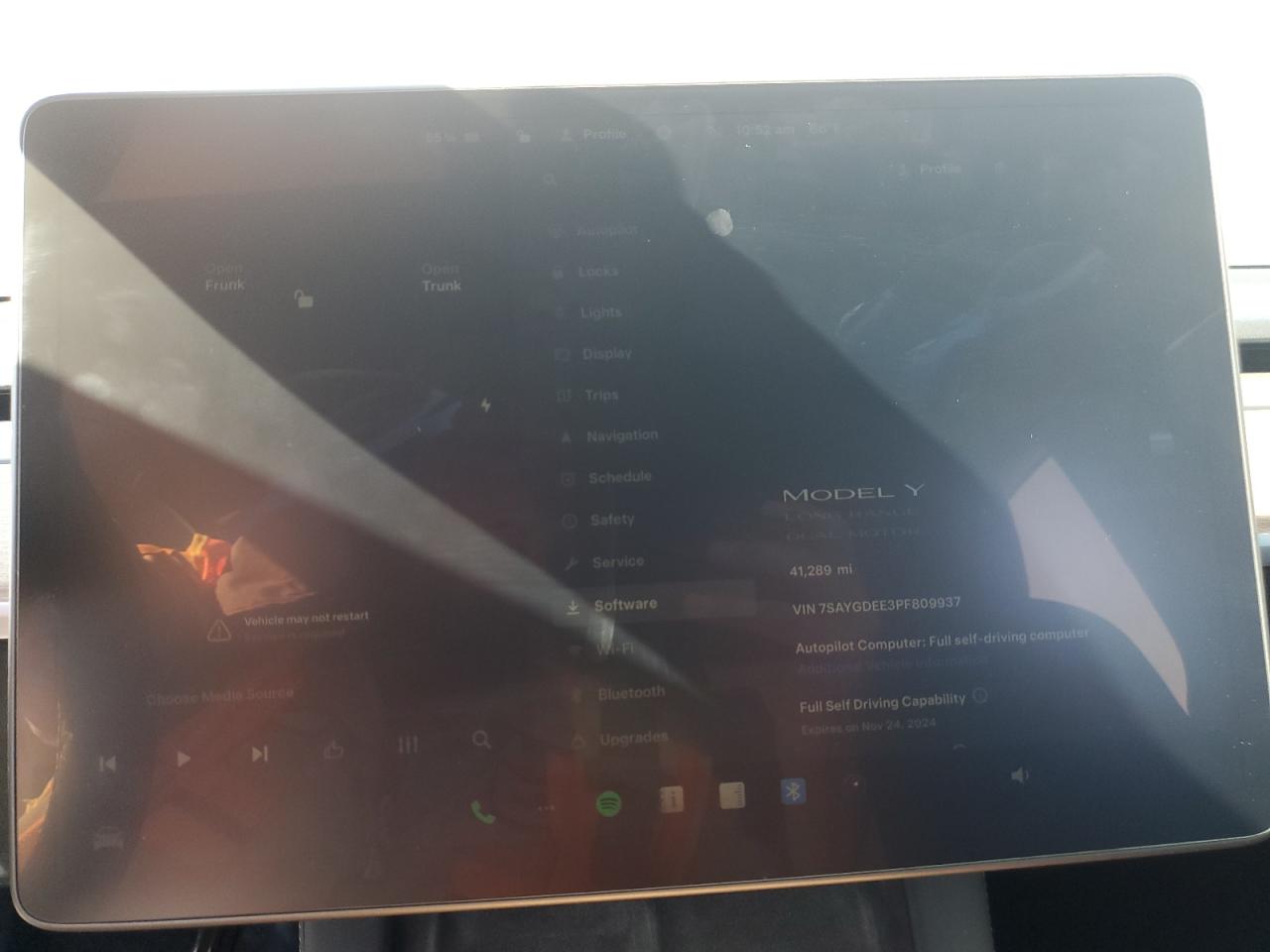 2023 TESLA MODEL Y  VIN:7SAYGDEE3PF809937