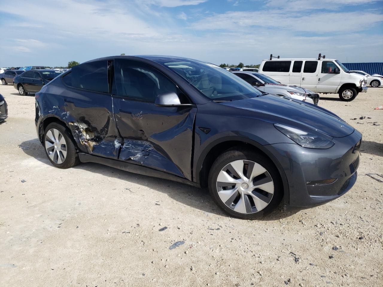 2023 TESLA MODEL Y  VIN:7SAYGAEE3PF853662