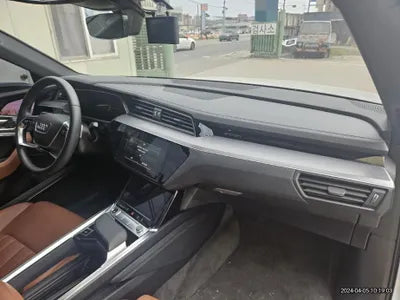 2021 Audi e-tron WAUZZZGE0MB043683 VIN:WAUZZZGE0MB043683