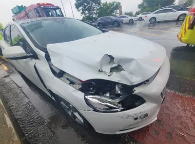2017 Volvo V40 VIN: