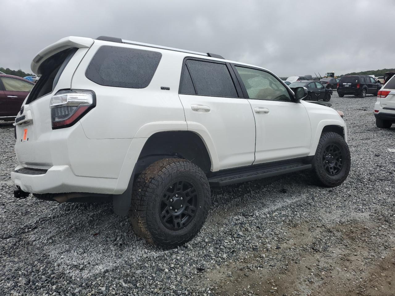 2023 TOYOTA 4RUNNER SE VIN:JTEMU5JRXP6156405