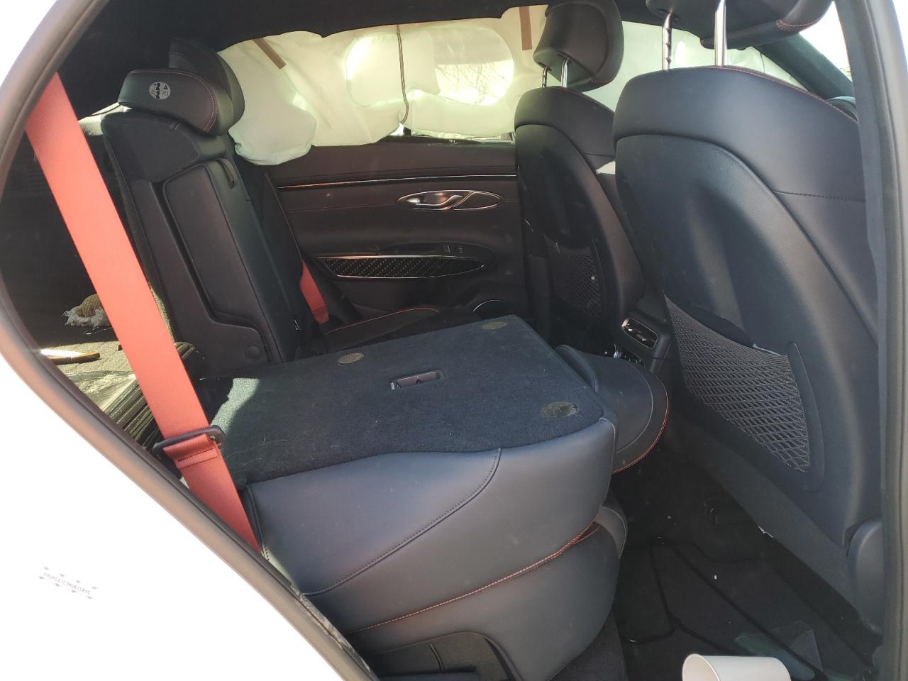 2022 GENESIS GV70 BASE VIN:KMUMCDTC3NU015045