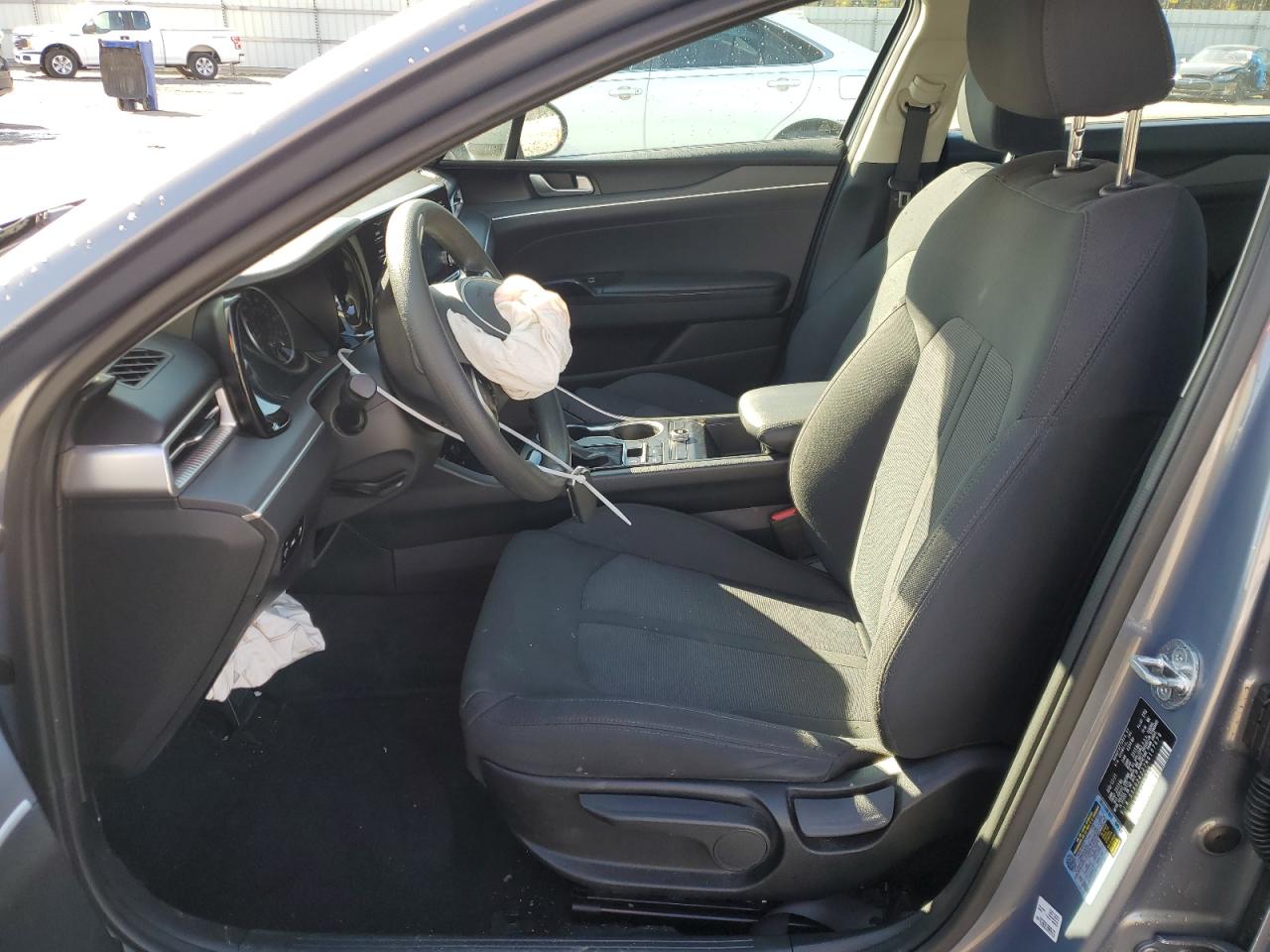 2022 KIA K5 LX VIN:5XXG24J27NG107679