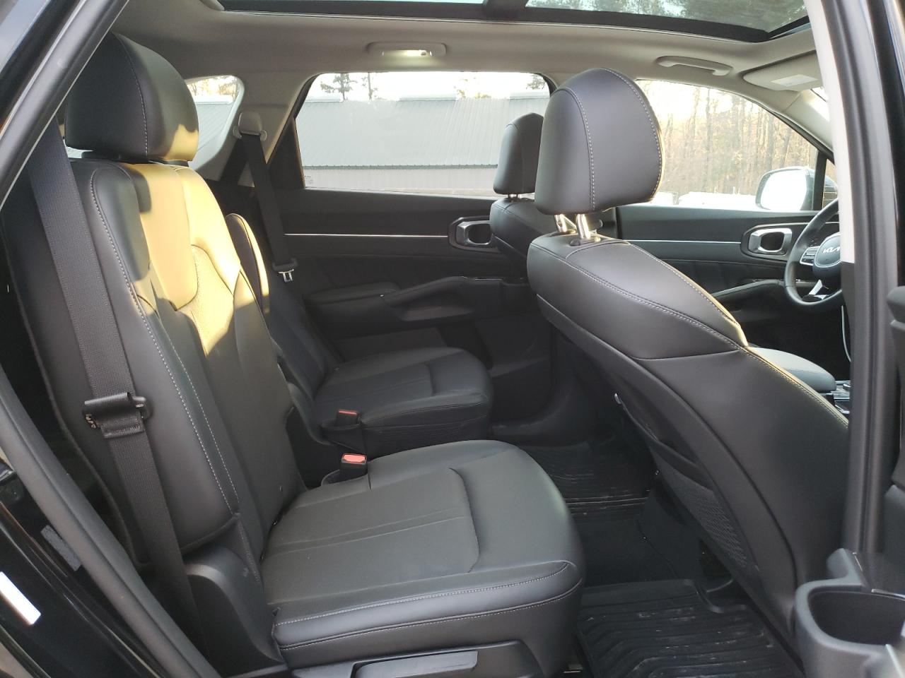 2023 KIA SORENTO SX VIN:5XYRKDLF7PG250008