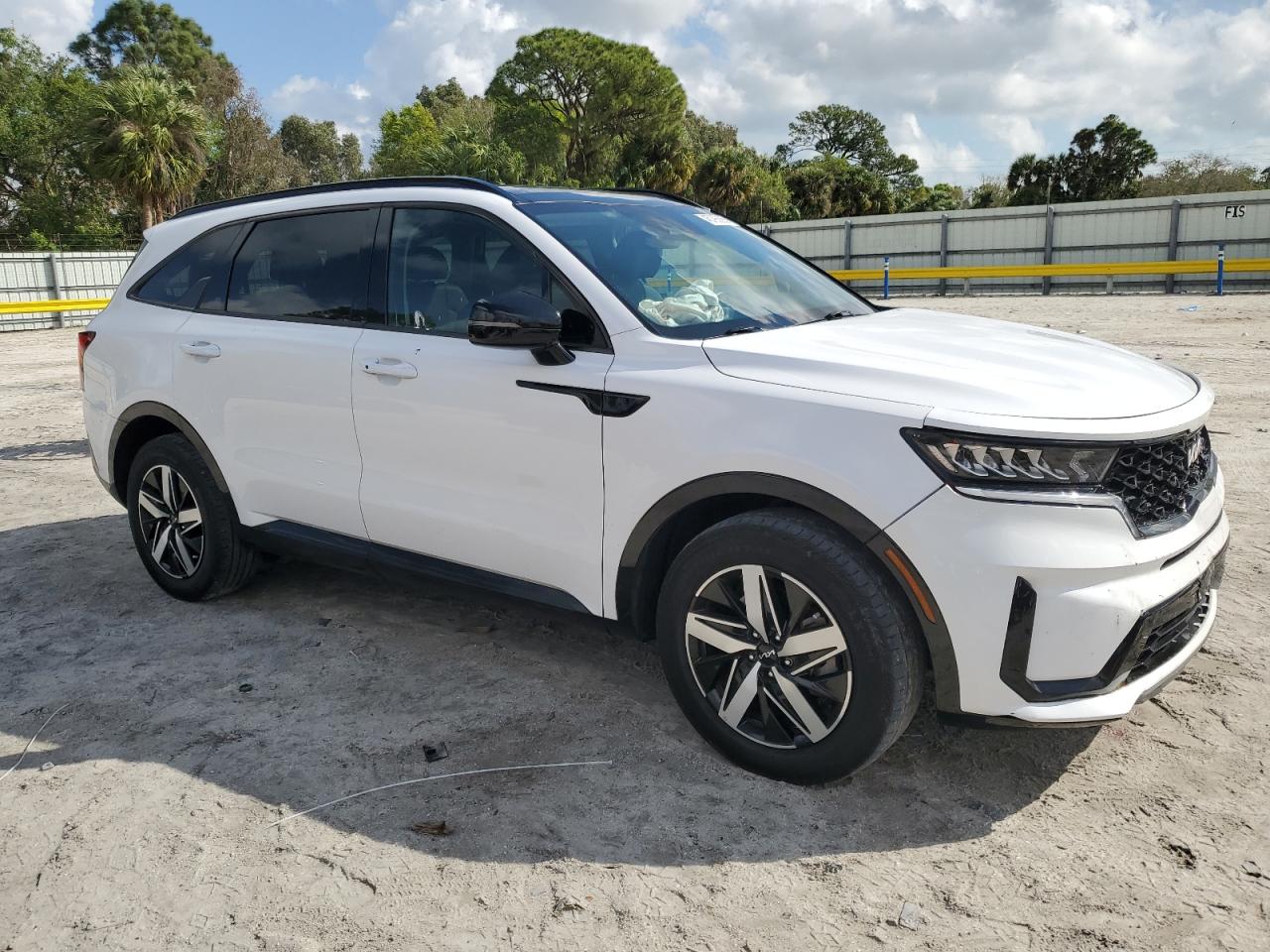 2023 KIA SORENTO S VIN:5XYRL4LC9PG199145
