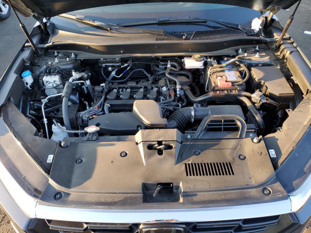 2024 HONDA CR-V LX VIN:2HKRS4H24RH404157