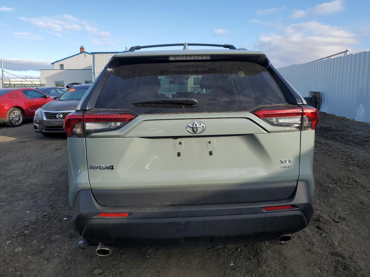 2022 TOYOTA RAV4 XLE PREMIUM VIN:2T3A1RFV3NW291461