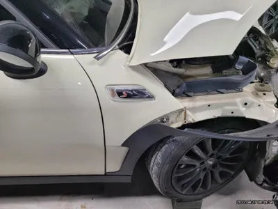 2018 MINI Clubman WMWLN9102K2H40352 VIN:WMWLN9102K2H40352