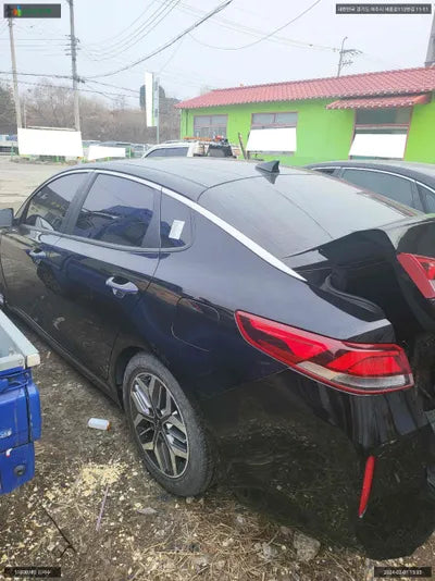 2018 Kia K5 KNAGW41EBKA031302 VIN:KNAGW41EBKA031302