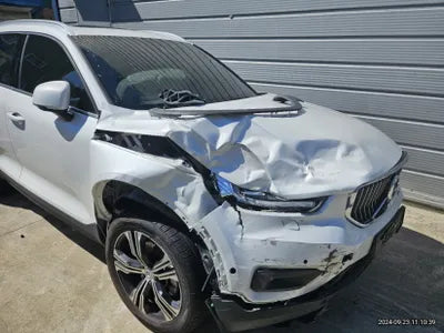 2021 Volvo XC40 VIN: