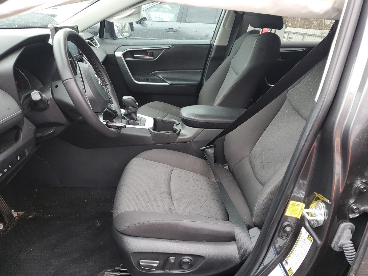 2022 TOYOTA RAV4 XLE VIN:2T3P1RFV1NC299585