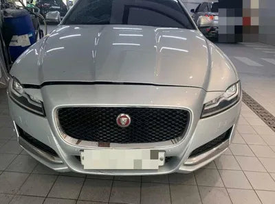2017 Jaguar XF VIN: