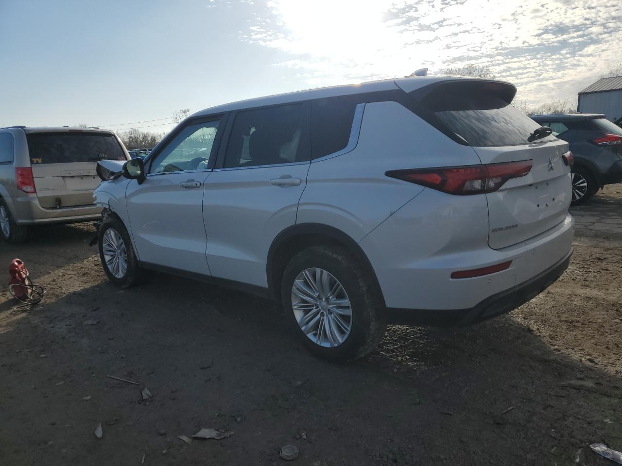 2022 MITSUBISHI OUTLANDER ES VIN:JA4J4TA80NZ006960