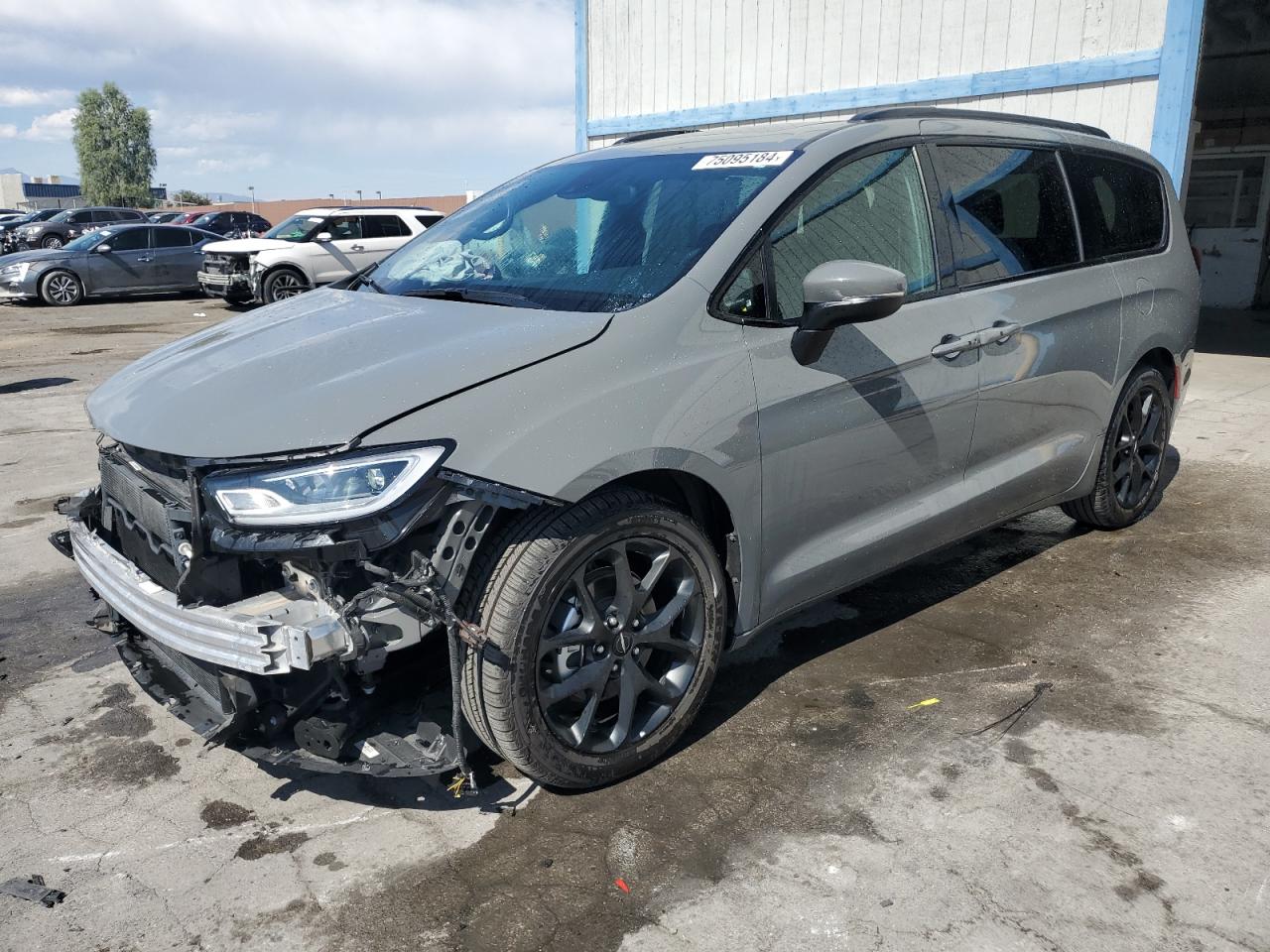 2023 CHRYSLER PACIFICA TOURING L VIN:2C4RC1BG3PR565065